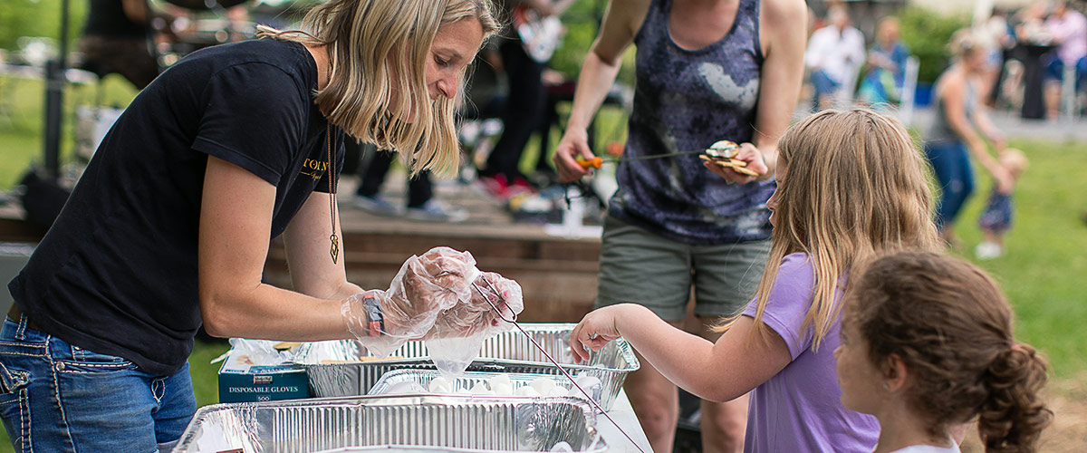 kids and marshmellows